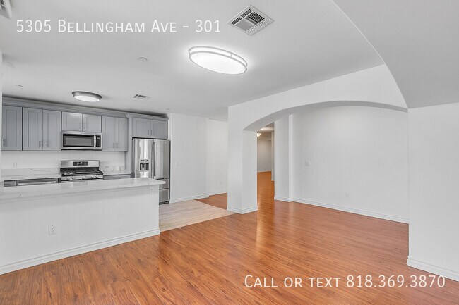 Building Photo - 5305 Bellingham Ave