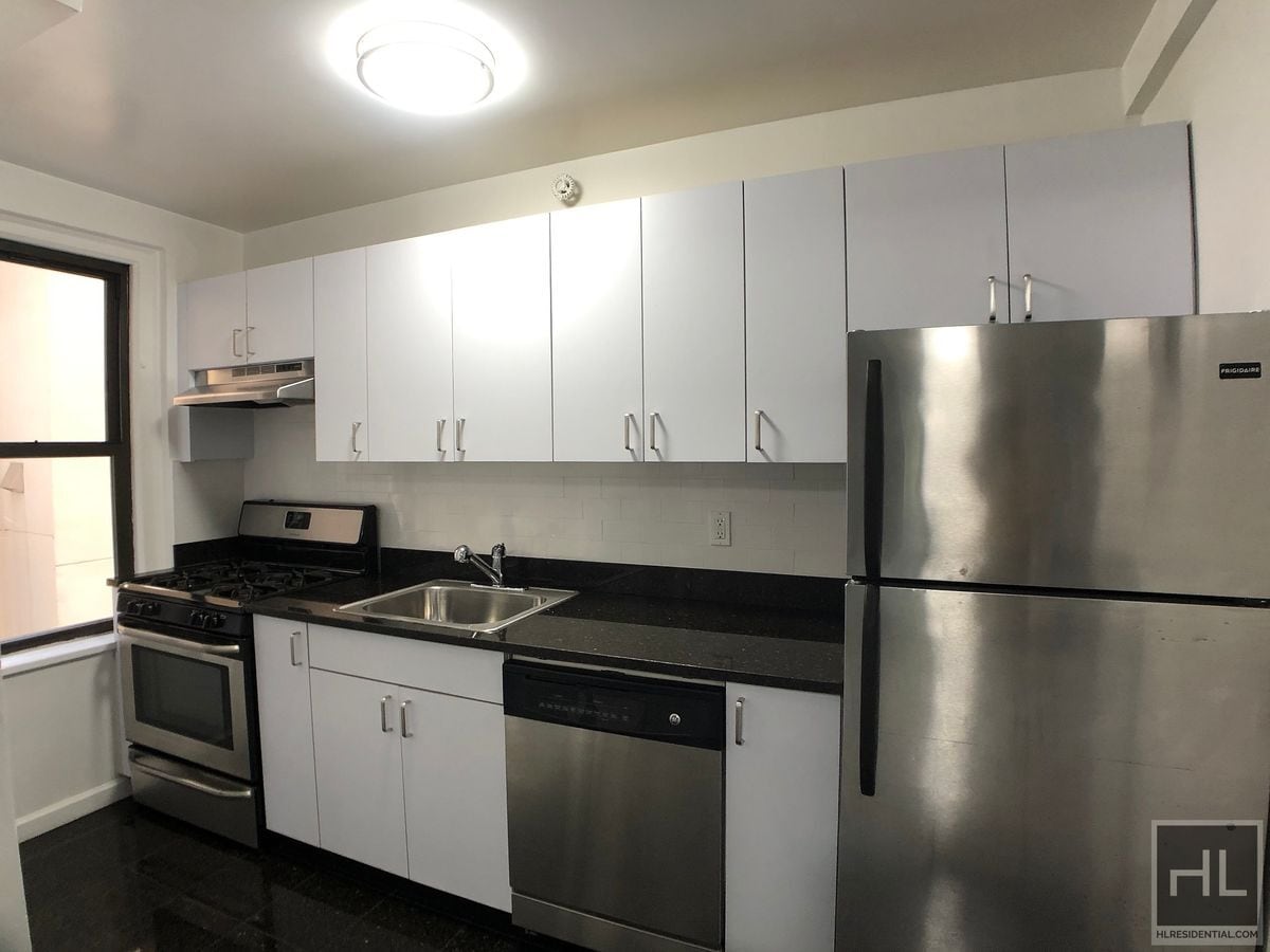 Building Photo - EAST 38 STREET