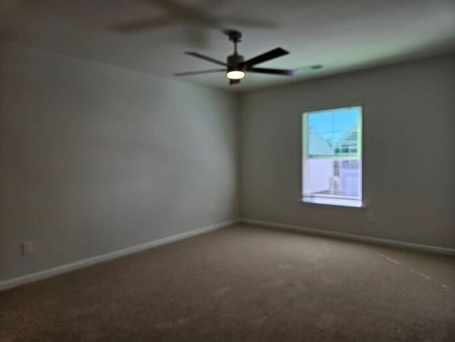 Building Photo - Welcome to The Falls!