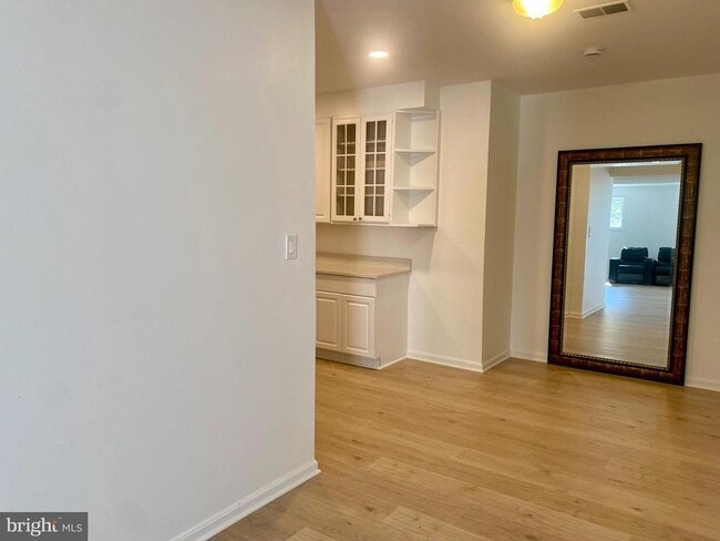 Building Photo - 7806 Birnam Wood Dr