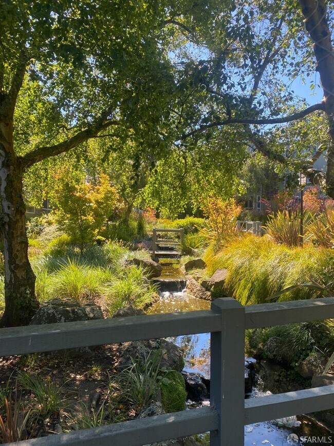 Building Photo - 5140 Diamond Heights Blvd