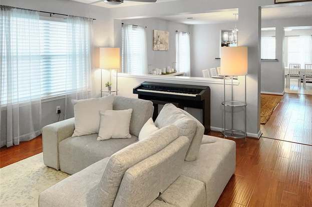 Building Photo - 21235 Bending Green Way