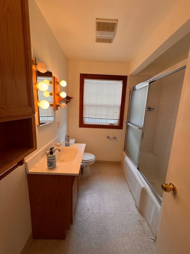 Building Photo - Warm and Welcoming 4bed/2 bath in beautiful Corvallis!