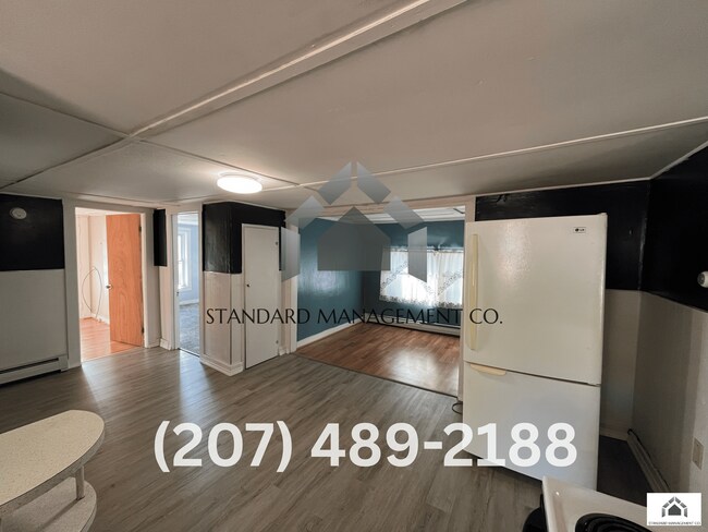 Building Photo - 6 Squire St