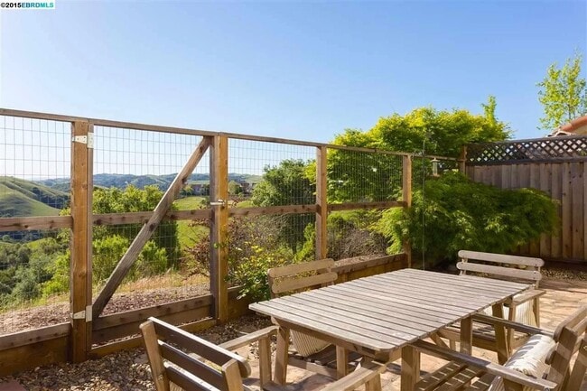 Building Photo - 20400 Summercrest Dr