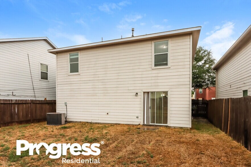 Building Photo - 12418 Sterlingstone Dr