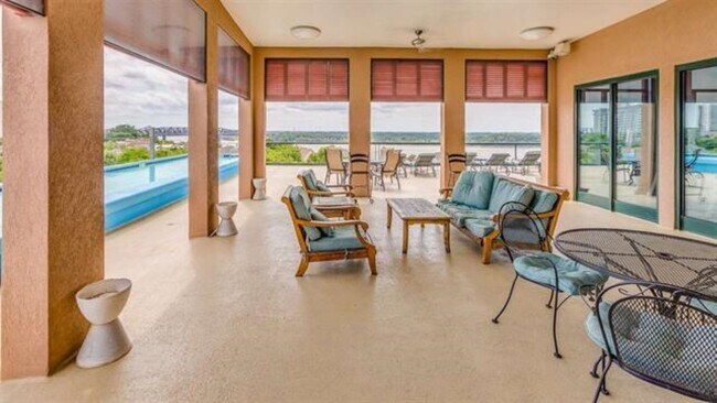 Building Photo - 1 BR/ 1BA at The Lofts with GATED GARAGE P...
