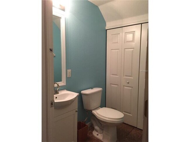 Building Photo - 9634 Charlesberg Dr