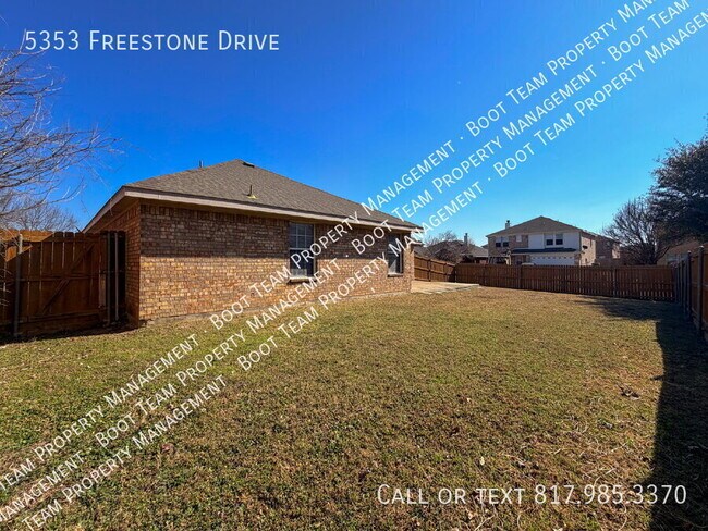 Building Photo - 5353 Freestone Dr