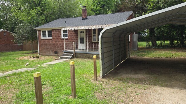 Building Photo - Southeast Columbia