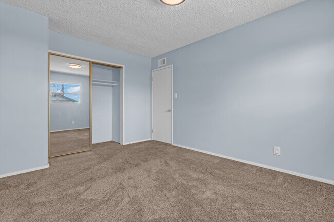 Building Photo - 11330 Cherrylee Dr