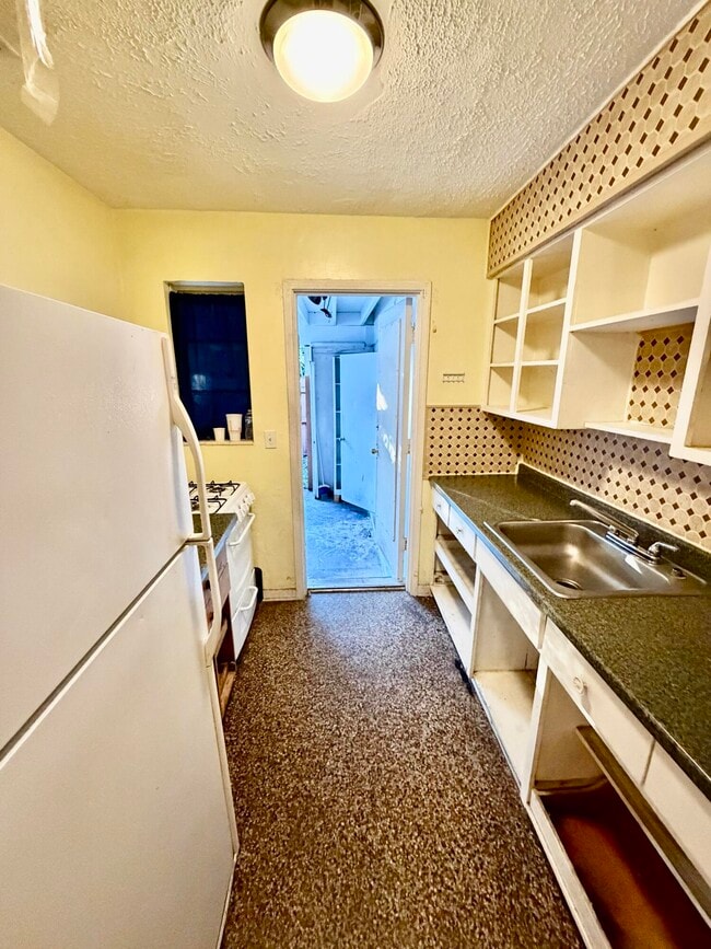 Building Photo - 1101 N Federal Hwy