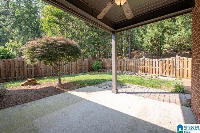 Building Photo - 216 Chesser Way