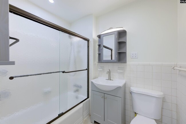 Building Photo - 1612 Bradley Dr