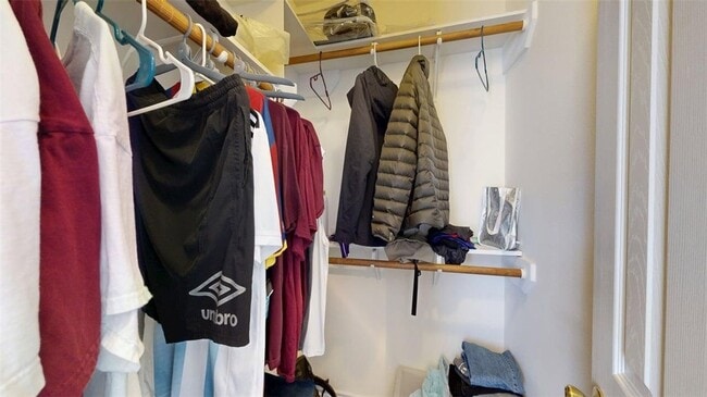 Building Photo - 301 Nimitz St