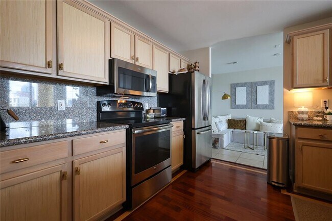 Building Photo - 345 Bayshore Blvd