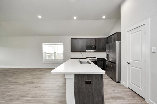 Building Photo - 21507 Indigo Ruth Dr