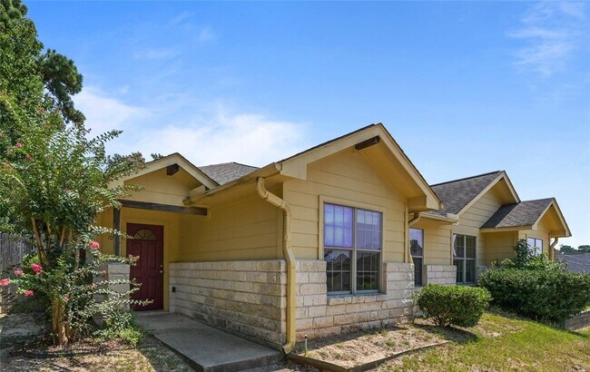 Primary Photo - 109 Bolero Way