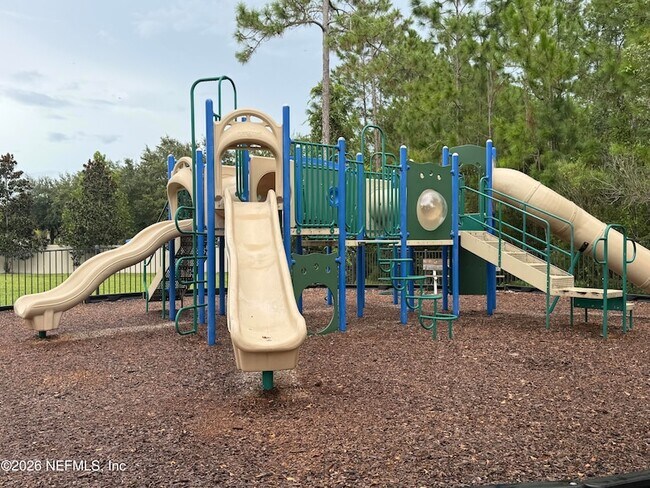 Building Photo - 2564 Golden Lake Loop