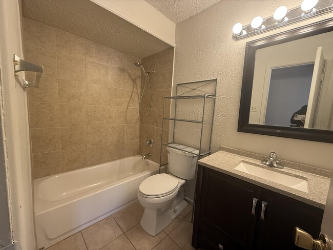 Building Photo - 2317 15th St