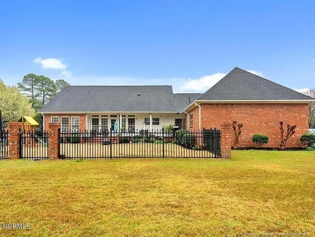 Building Photo - 1114 4 Wood Dr