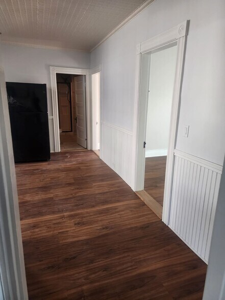 Building Photo - 135 Myrtle St