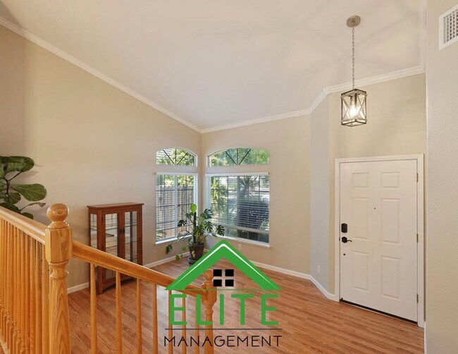Building Photo - Spacious 4-Bedroom, 3-Bath Home in Desirab...