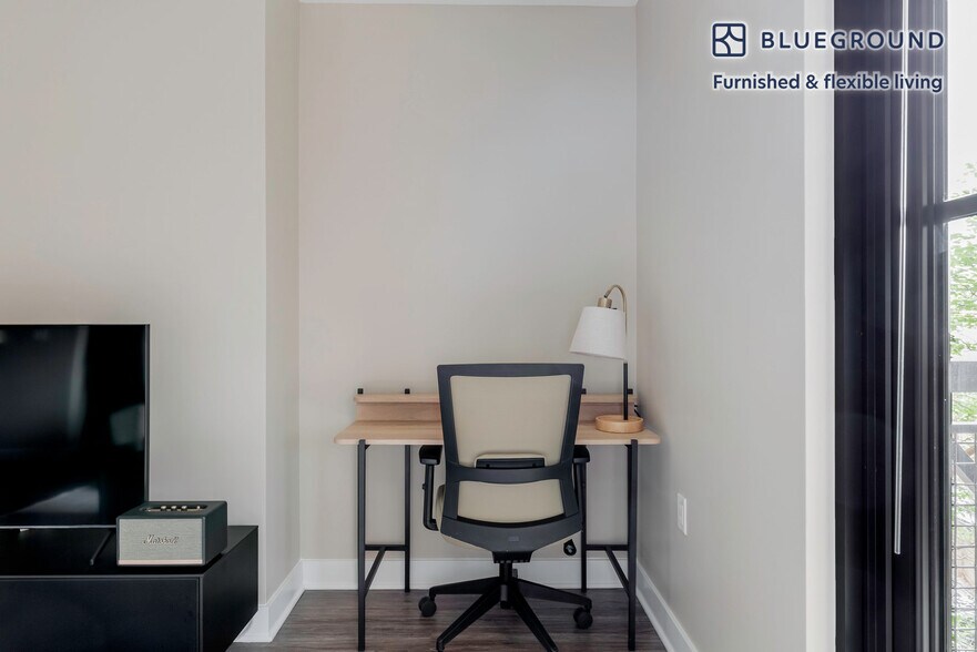 Building Photo - 443 New York Ave NW