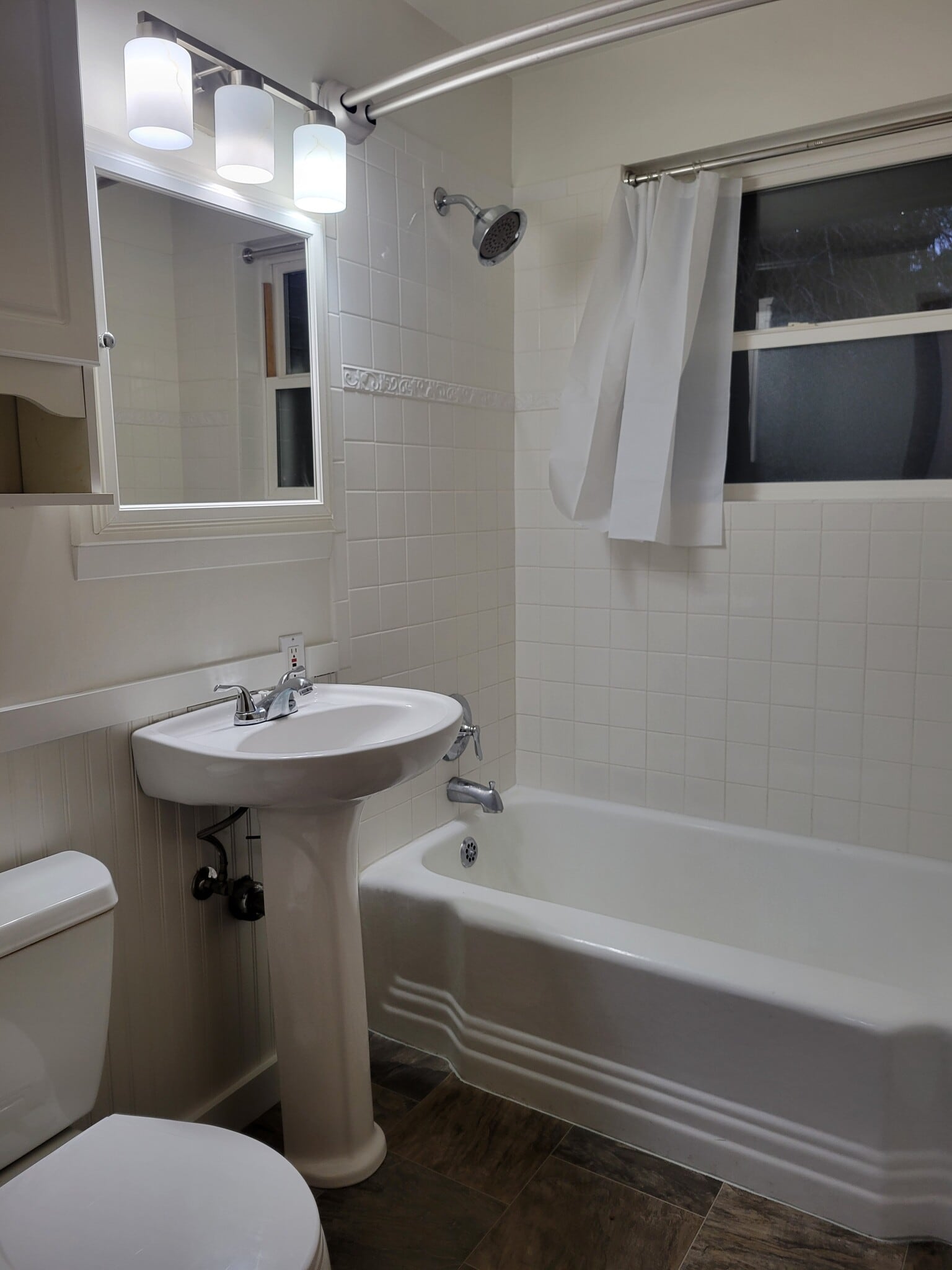 Tiled bath - 13344 23rd Pl NE
