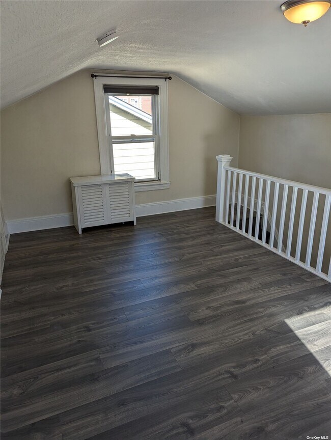 Building Photo - 59-33-59159 159th St