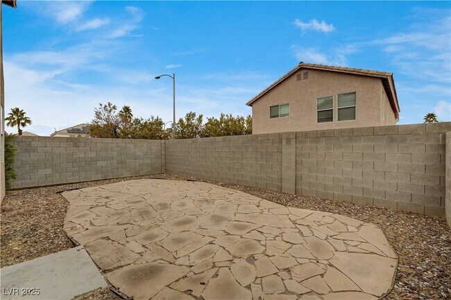 Building Photo - 3968 N Moon Tango St