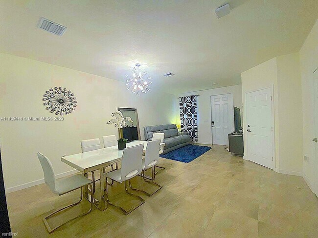 Building Photo - 3 br, 2.5 bath Townhome - Magnolia Trails