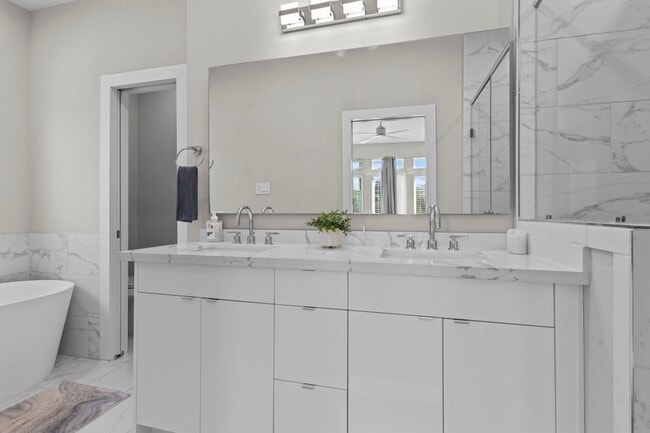 Building Photo - 851 Prosper St