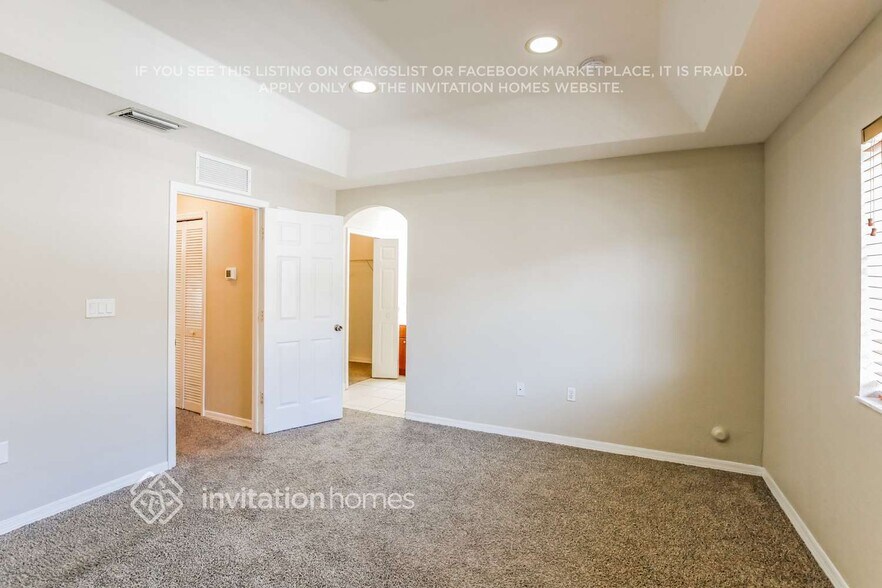 Building Photo - 8910 SW 220th Ln
