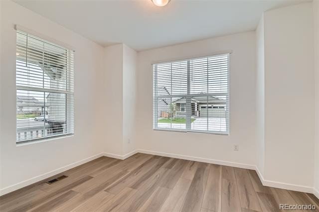 Building Photo - 4858 Astor Pl