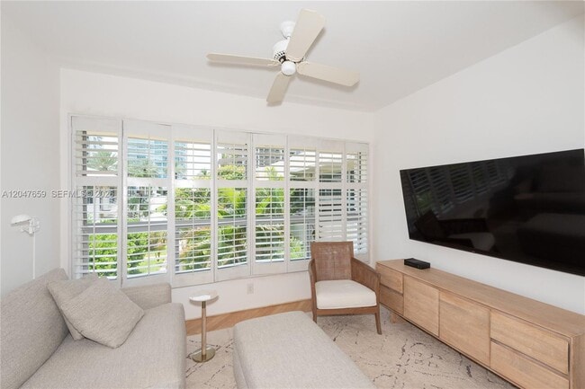 Building Photo - 9940 Collins Ave