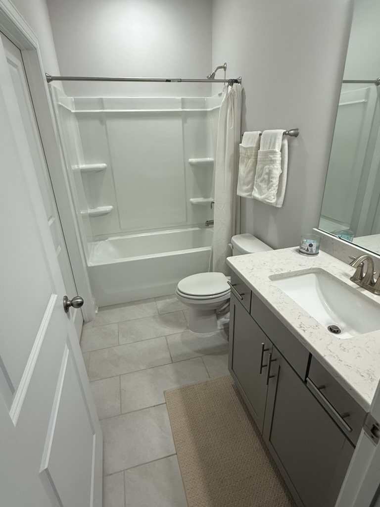 1st Floor Full Bathroom - 412 Flat River Run