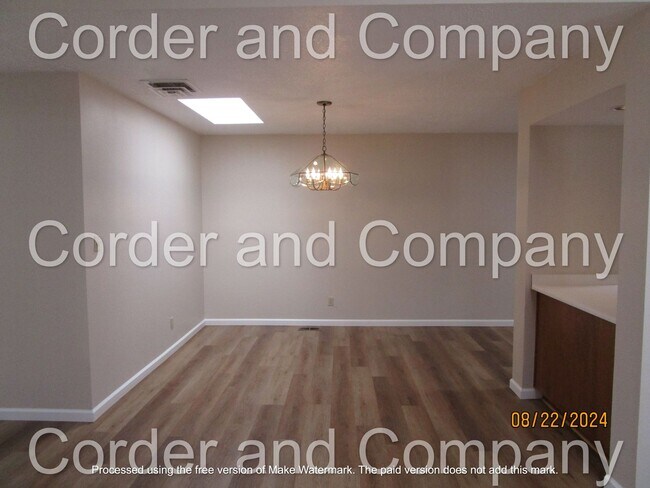Building Photo - Cute 2 Bedroom, 2 Bathroom, 2 Car Garage and 1,562 Sq. Ft. home in 55+ Community in Rio Rancho.