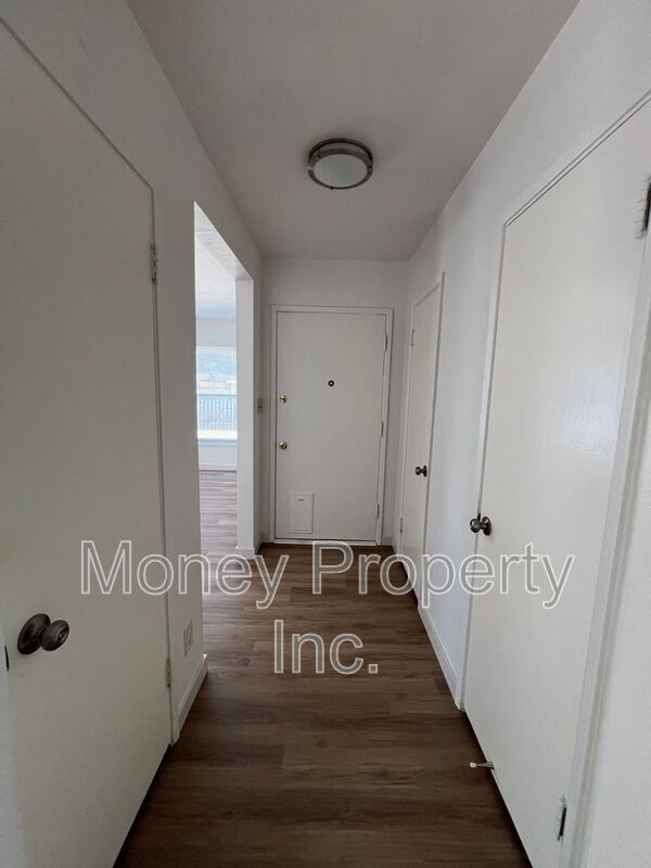 Building Photo - 5363 Bonita Dr