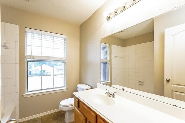 Building Photo - 26622 Cypresswood Dr