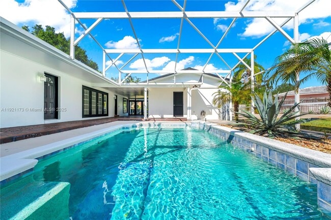 Building Photo - 6215 Donegal Dr