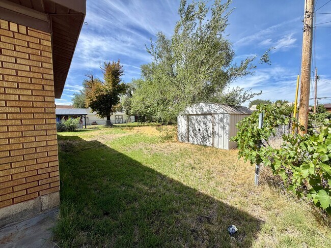 Building Photo - 5550 S 2000 W
