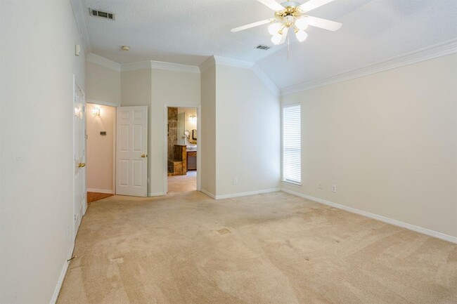 Building Photo - 1304 Pagewynne Dr