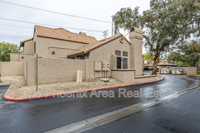 Building Photo - 3491 N Arizona Ave