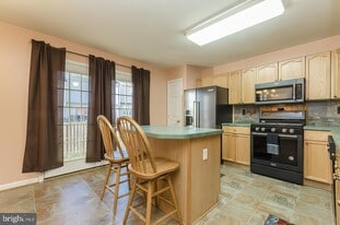 Kitchen - 9 E Calabash Ct
