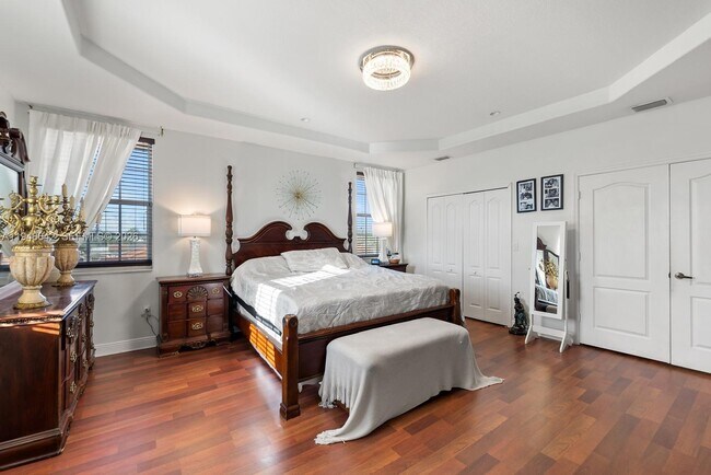 Building Photo - 1360 SW 142nd Ave