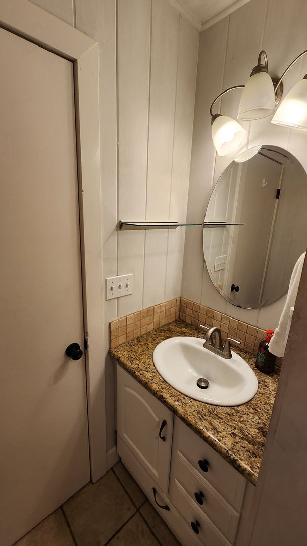 Building Photo - 50% off 1st months rent!! Beautiful Boulder Creek Redwood Home!