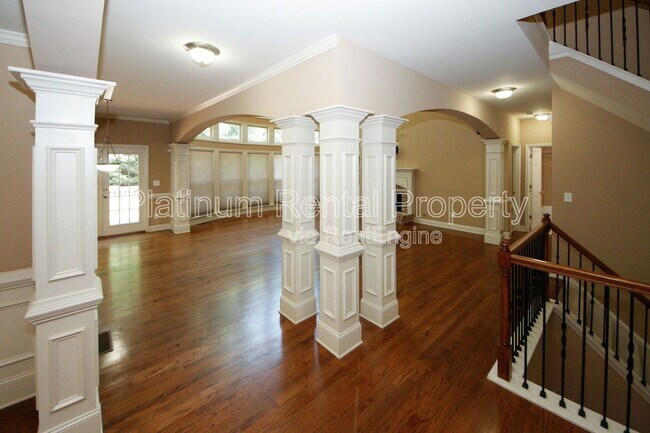 Building Photo - 4580 Wykeshire Ct