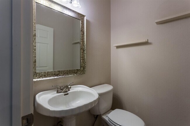 Building Photo - 309 Boulder Ridge Dr