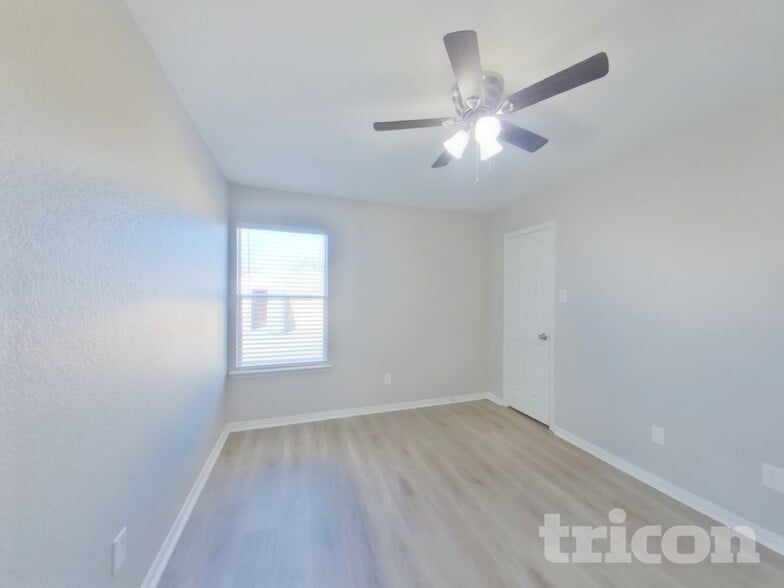 Building Photo - 14013 Cedar Post Dr